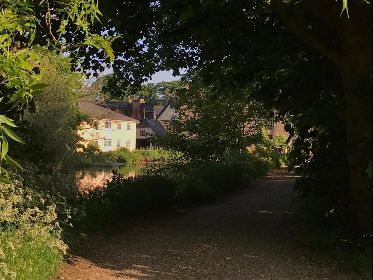 Redbrook Farm Bnb - Gateway To The New Forest Fordingbridge Exterior photo